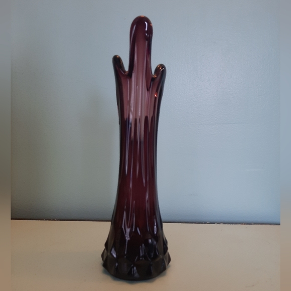 Vintage Purple Amethyst Five Finger Swung Glass Vase - Picture 4 of 12